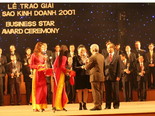 Ông Nguyễn Phú Trọng Chủ tịch Quốc hội trao giải Superstar Award cho Chủ tịch Tập đoàn Tân Tạo