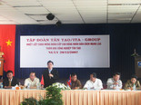 TGĐ Thái Văn Mến phát biểu giới thiệu quá trình hình thành và phát triển của Tập đoàn Tân Tạo